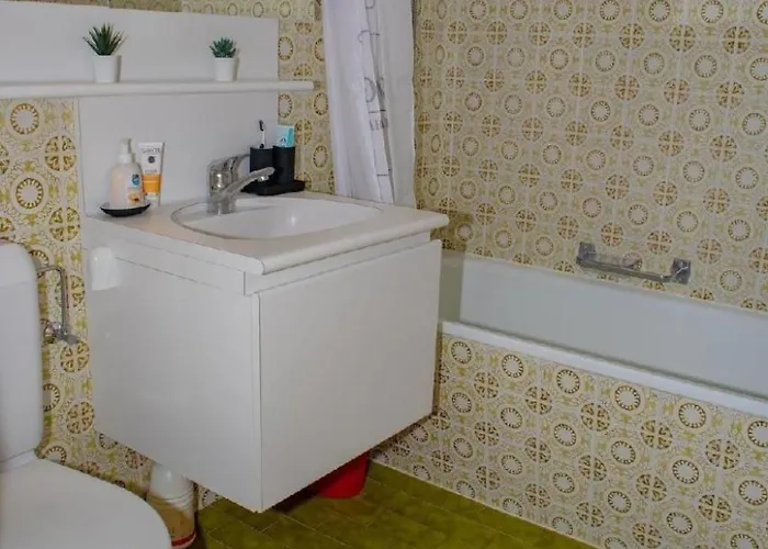 Azalea 6 By Interhome Понтрезина